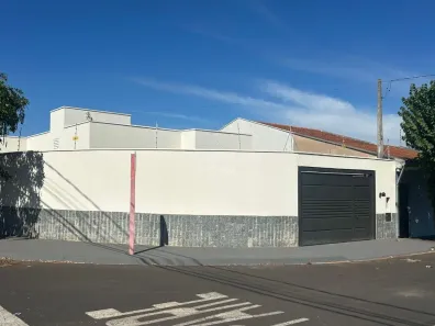 Casa com 3 Quartos à venda, 115m² no Vila Biagioni (Vila Xavier), Araraquara