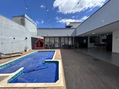 Casa com 3 Quartos à venda, 300m² no Sobradinho, Brasília