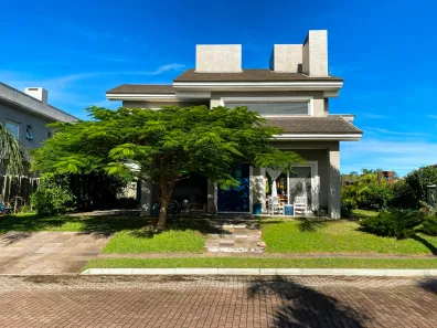 Sobrado com 4 Quartos à venda, 242m² no XANGRI-LÁ, Xangri-lá