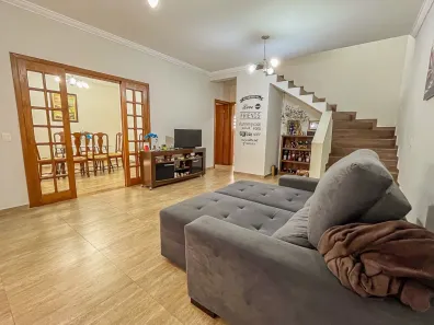 Casa com 3 Quartos à venda, 185m² no Vila Cordeiro, São Paulo