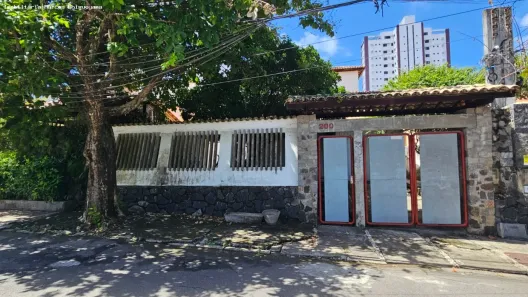 Casa com 3 Quartos para alugar, 360m² no Pituba, Salvador