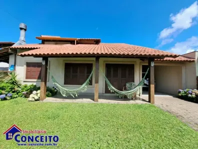 Casa com 3 Quartos à venda, 300m² no Tramandaí, Tramandaí