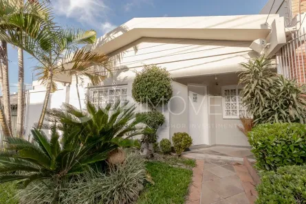 Casa com 3 Quartos à venda, 330m² no Jardim Sabará, Porto Alegre