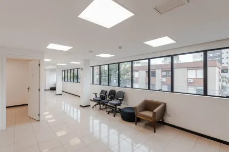 Sala Comercial para alugar, 160m² no Petrópolis, Porto Alegre