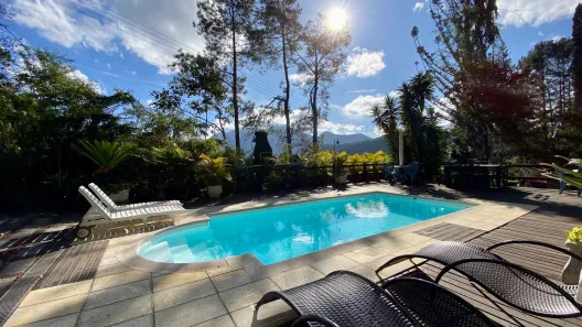 Casa com 4 Quartos à venda, 300m² no Corrêas, Petrópolis