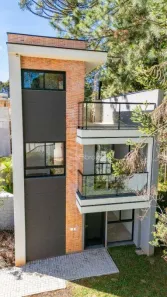 Casa de Condomínio com 3 Quartos à venda, 138m² no Santa Cândida, Curitiba