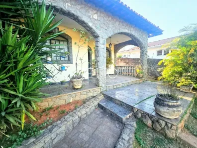 Casa com 3 Quartos à venda, 319m² no São Luiz, Belo Horizonte