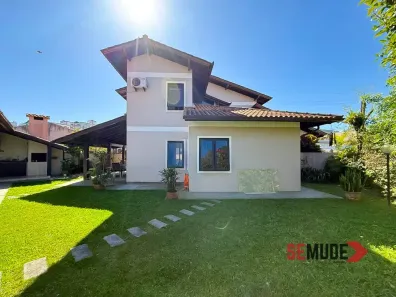 Casa com 4 Quartos à venda, 238m² no Itacorubi, Florianópolis