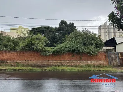 Lote/Terreno à venda, 333m² no Jardim Macarenco, São Carlos