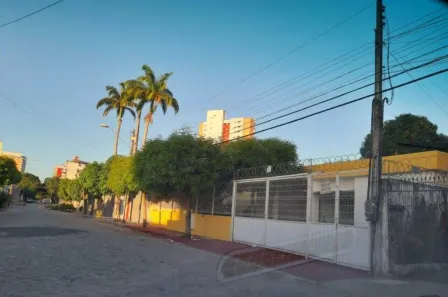 Casa com 4 Quartos à venda, 260m² no Joaquim Távora, Fortaleza