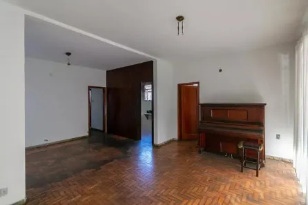 Casa com 4 Quartos à venda, 435m² no Santo Antônio, Belo Horizonte