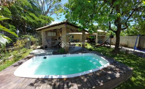 Casa com 3 Quartos à venda, 148m² no Daniela, Florianópolis