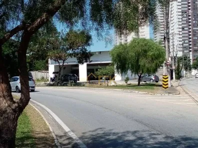 Galpão/Depósito/Armazém à venda, 233m² no Vila Edmundo, Taubaté