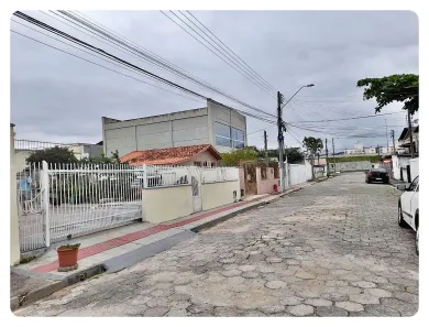 Casa com 3 Quartos à venda, 170m² no Jardim Santiago, São José