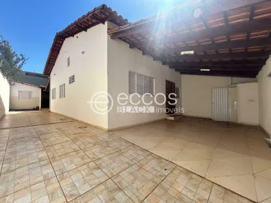 Casa com 3 Quartos à venda, 140m² no Cidade Jardim, Uberlândia