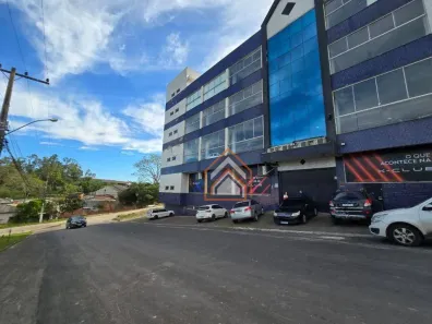 Galpão/Depósito/Armazém para alugar, 600m² no COHAB C, Gravataí