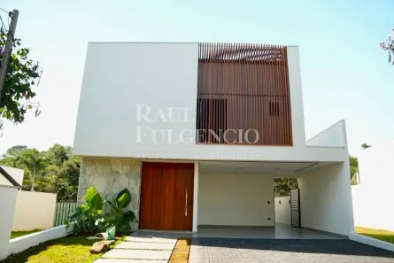 Casa com 3 Quartos à venda, 250m² no Jardim Montecatini, Londrina