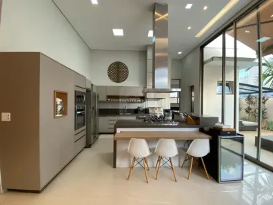 Casa de Condomínio com 4 Quartos à venda, 260m² no Jardim Sul, Uberlândia