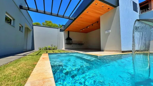 Casa com 4 Quartos à venda, 248m² no Plano Diretor Sul, Palmas