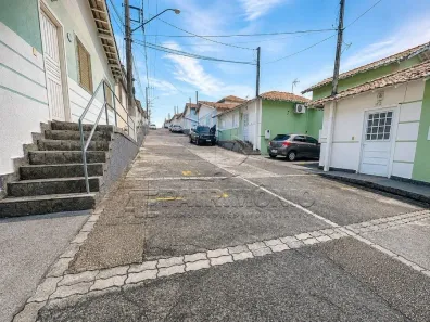 Casa de Condomínio com 3 Quartos à venda, 60m² no Vila Haro, Sorocaba