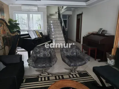 Sobrado com 3 Quartos à venda, 320m² no Parque Jaçatuba, Santo André