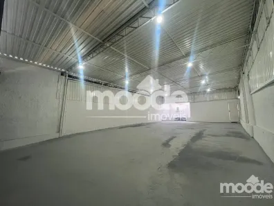 Galpão/Depósito/Armazém para alugar, 180m² no Jardim Esmeralda, São Paulo