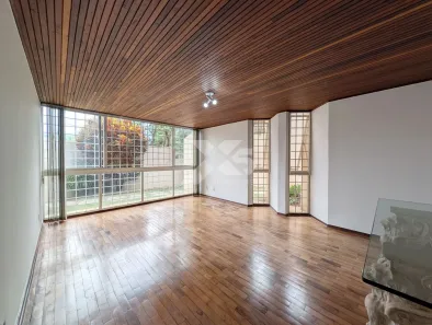 Casa com 3 Quartos para alugar, 300m² no Lima Azevedo, Londrina