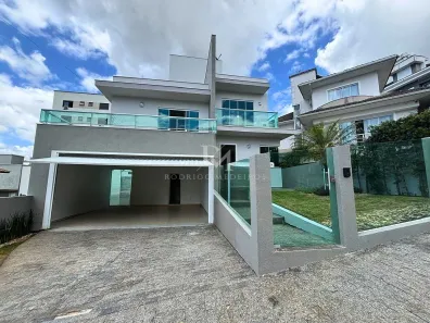 Casa com 3 Quartos à venda, 235m² no Pedra Branca, Palhoça