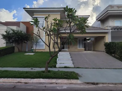 Sobrado com 4 Quartos à venda, 475m² no Condomínio Florais Cuiabá Residencial, Cuiabá