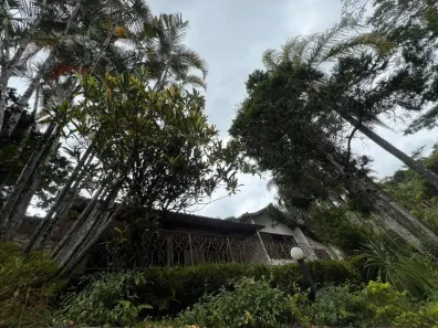 Casa de Condomínio com 4 Quartos à venda, 2400m² no Vila Del Rey, Nova Lima