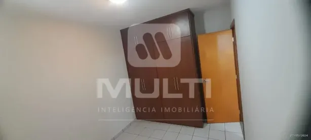 Apartamento com 3 Quartos à venda, 83m² no Osvaldo Rezende, Uberlândia