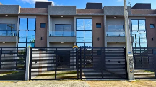 Sobrado com 3 Quartos à venda, 100m² no Guaratuba, Guaratuba