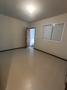 Casa com 2 Quartos para alugar, 70m² no Caiçaras, Belo Horizonte