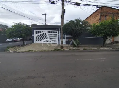 Casa com 3 Quartos para venda ou aluguel, 151m² no Jardim Bandeirantes, São Carlos