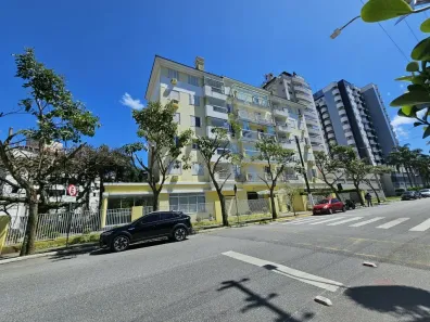 Apartamento com 3 Quartos para alugar, 80m² no Córrego Grande, Florianópolis