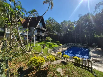 Sobrado com 4 Quartos à venda, 500m² no Roseira, Mairiporã