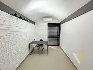 Sala Comercial para alugar, 12m² no Jardim Ana Maria, Jundiaí