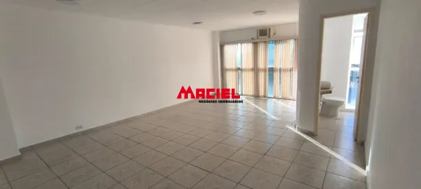 Sala Comercial à venda, 36m² no Jardim São Dimas, São José dos Campos