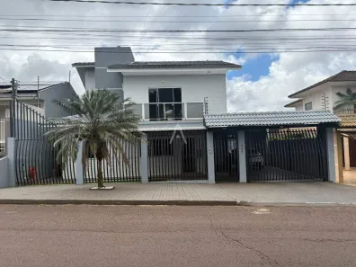 Sobrado com 3 Quartos para alugar, 250m² no Pioneiros Catarinenses, Cascavel