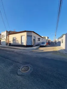Casa com 3 Quartos à venda, 300m² no Alto Maron, Vitória da Conquista
