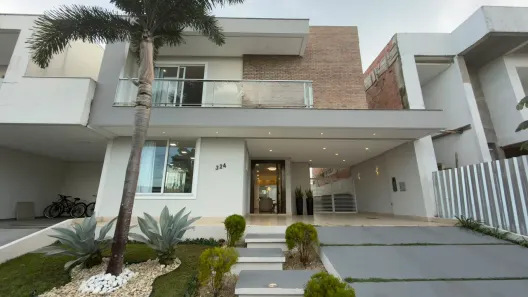 Casa de Condomínio com 4 Quartos para alugar, 330m² no Ponta Negra, Manaus