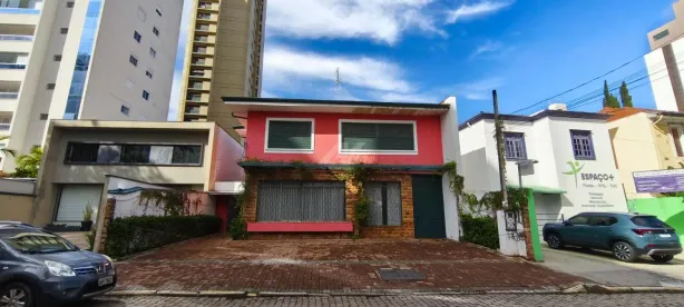 Imóvel Comercial com 2 Quartos para alugar, 404m² no Cambuí, Campinas