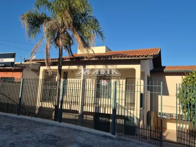 Sobrado com 3 Quartos para alugar, 283m² no Vila São José, Valinhos