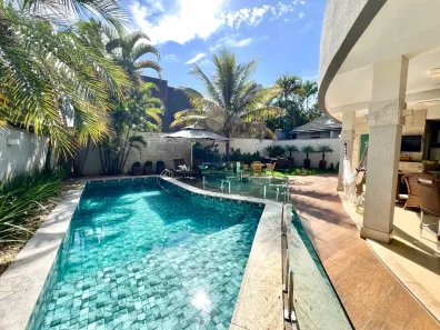 Casa de Condomínio com 4 Quartos à venda, 330m² no Jardins Madri, Goiânia