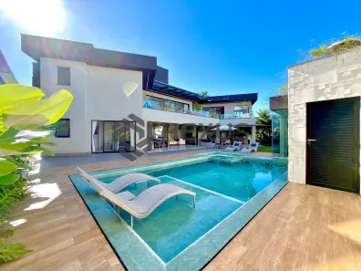 Casa de Condomínio com 9 Quartos à venda, 908m² no Jardim Acapulco, Guarujá