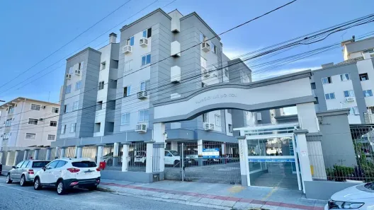 Apartamento com 2 Quartos à venda, 53m² no Areias, São José
