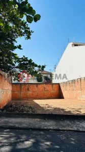 Lote/Terreno à venda, 220m² no Vila Roberto, Presidente Prudente
