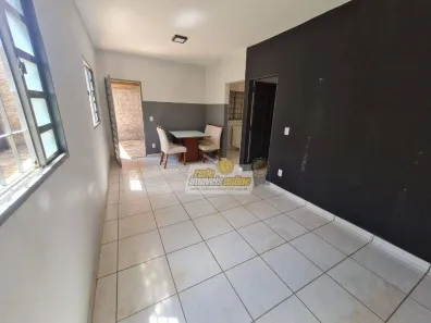 Casa com 2 Quartos à venda, 93m² no Vila Militar, Uberaba