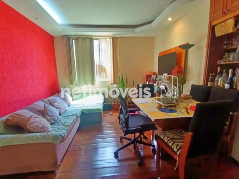 Apartamento com 2 quartos — Sagrada Família, Belo Horizonte