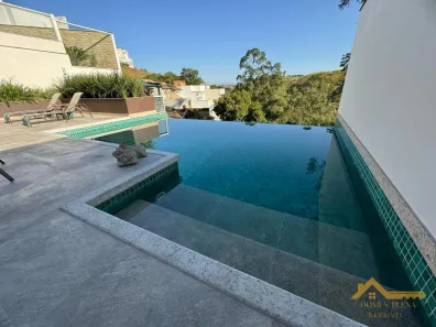 Casa com 4 Quartos à venda, 600m² no Jardim Amália, Volta Redonda